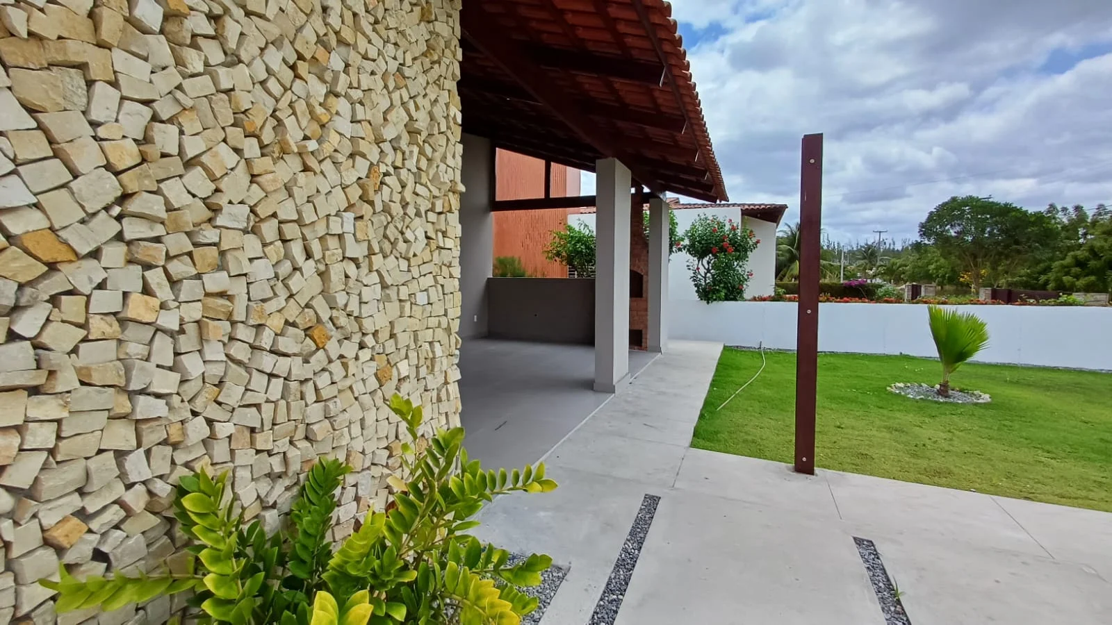 Casa no Condomínio Green Ville com 3 Quartos sendo 1 Suíte, Lazer Completo