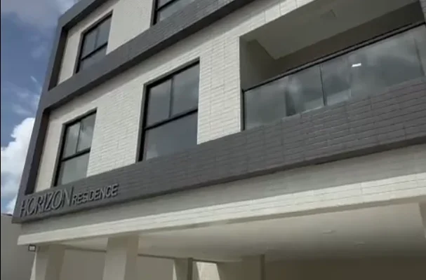 Térreo com Área no Jardim Cidade Universitária/Bancários com 3 Quartos sendo 1 Suíte e Piscina