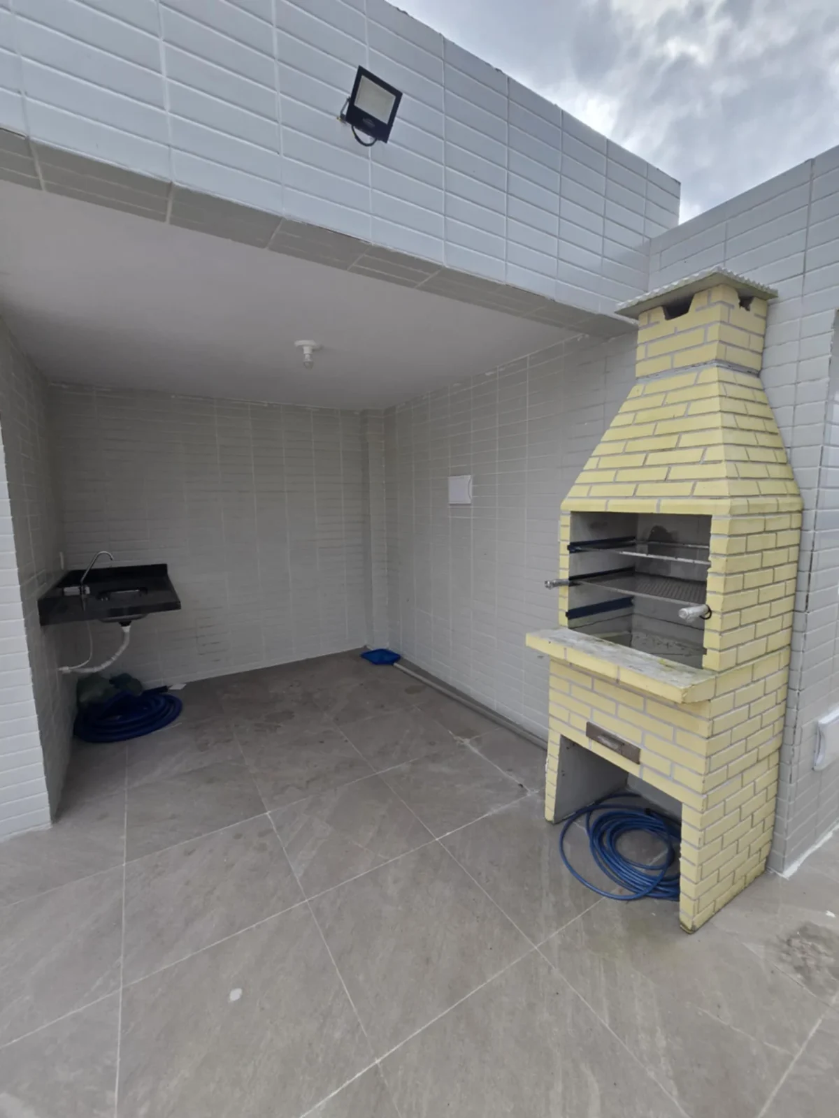Apartamento no Cristo com 2 ou 3 Quartos com Elevador e Lazer, Opção de Cobertura e Térreo com Área