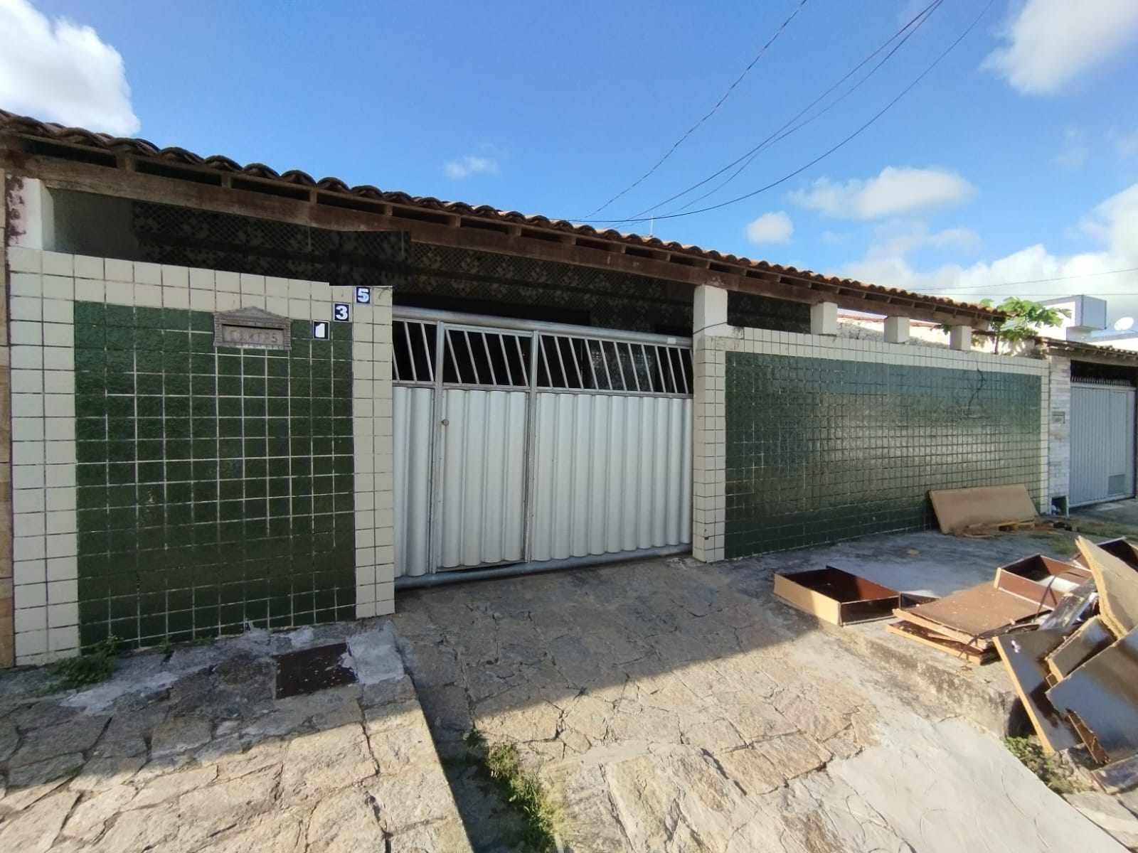 Casa no Valentina com 3 Quartos