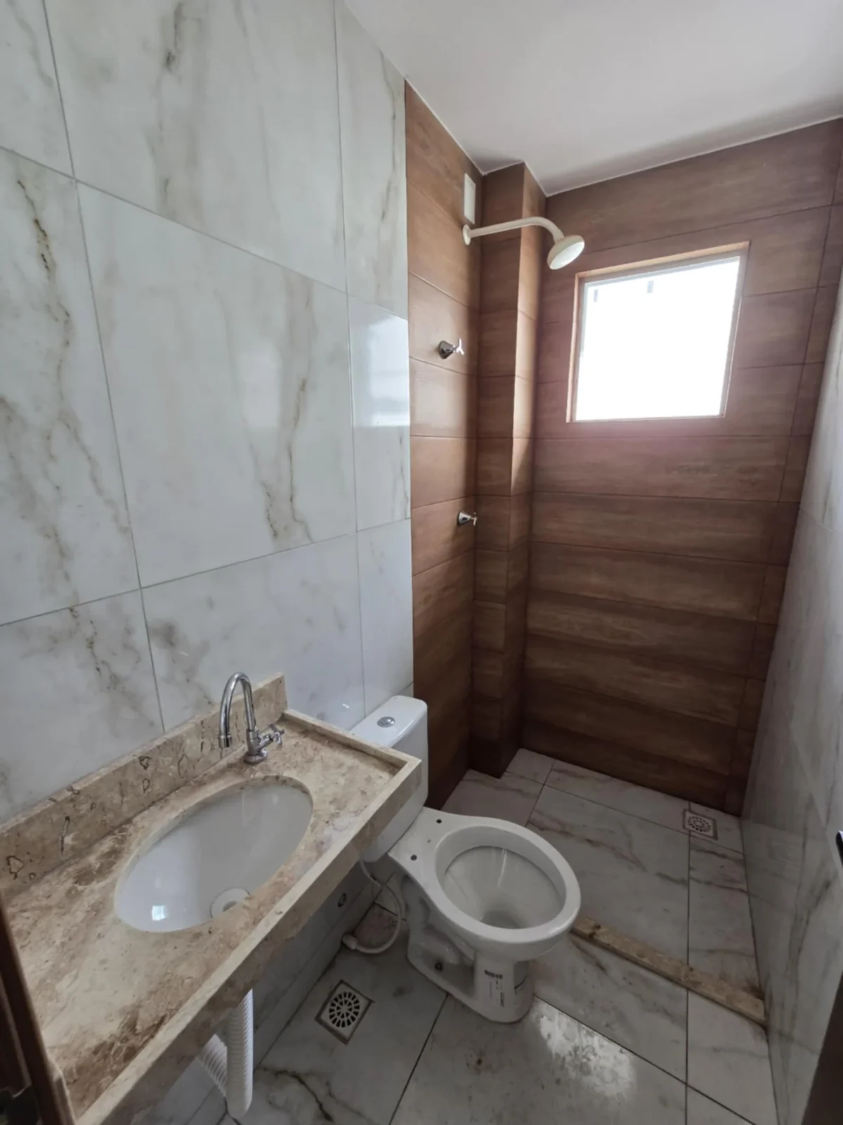 Apartamento no Cristo com 2 ou 3 Quartos com Elevador e Lazer, Opção de Cobertura e Térreo com Área