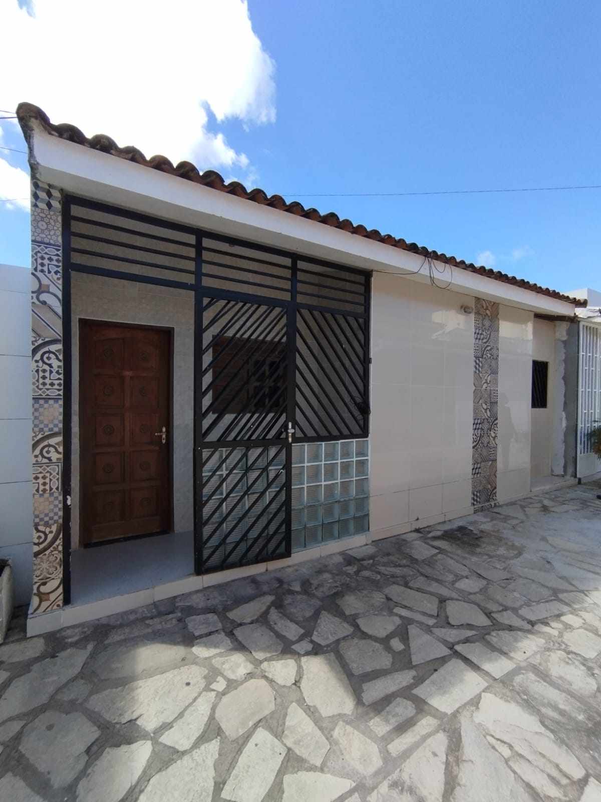 Casa em Condomínio no Planalto Boa Esperança/Valentina com 2 Quartos sendo 1 Suíte