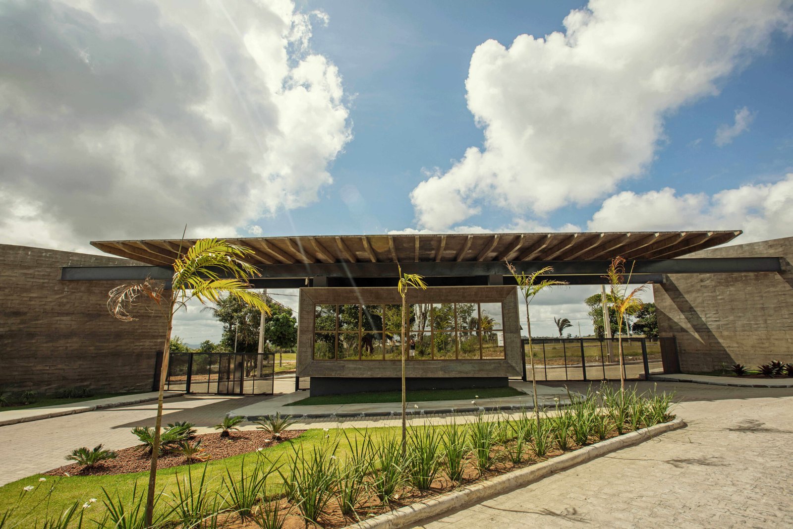 Lote no Montelier em Bananeiras, 352m² com Lazer Completo