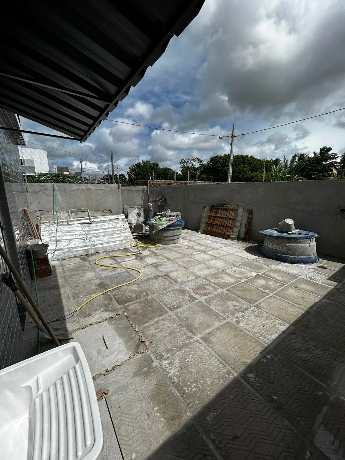 Apartamento no Paratibe/Valentina com 2 Quartos, Opção com Área Externa