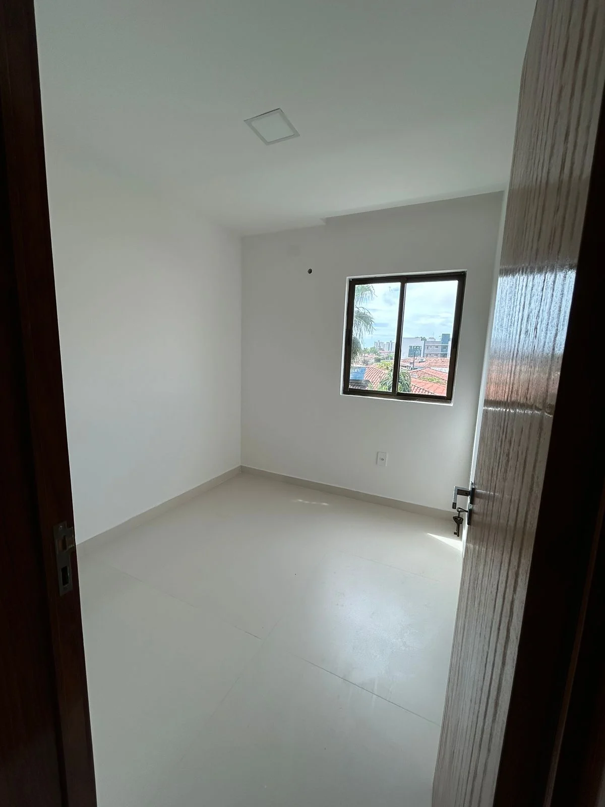 Apartamento no Jardim Cidade Universitária com 2 ou 3 Quartos sendo 1 Suíte, Opção de Térreo
