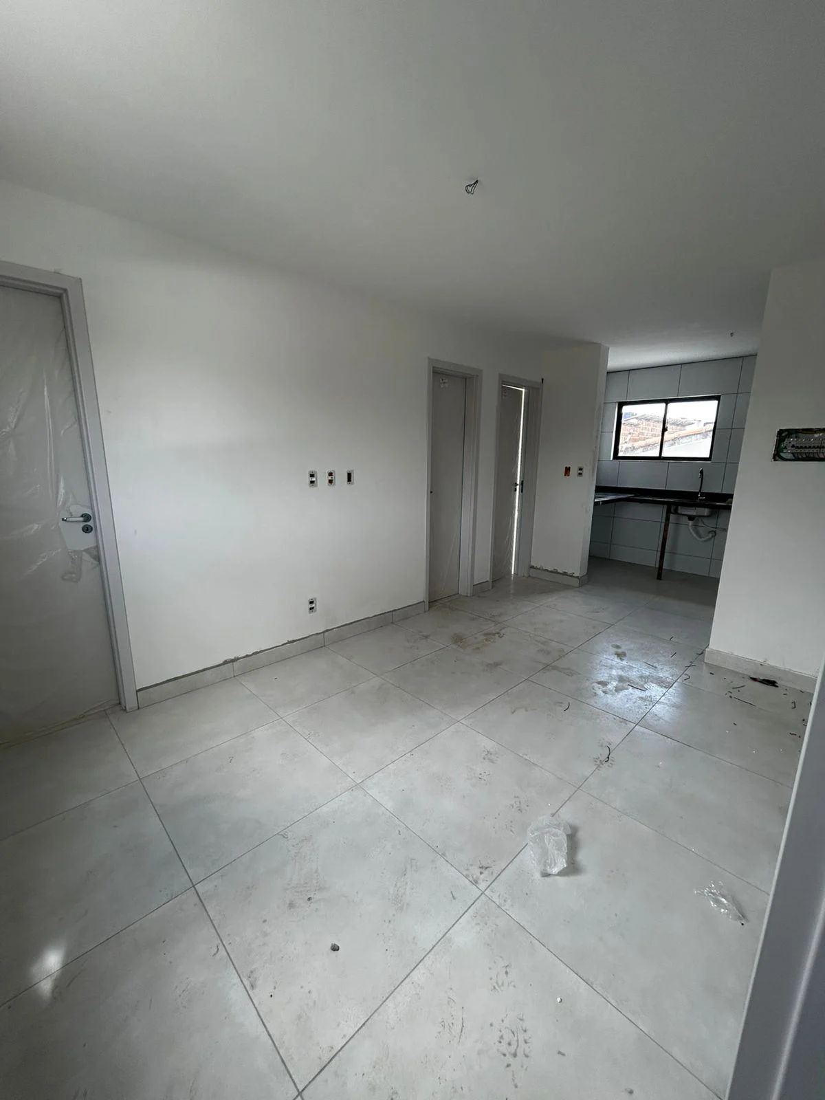 Apartamento no Paratibe/Valentina com 2 Quartos, Opção com Área Externa