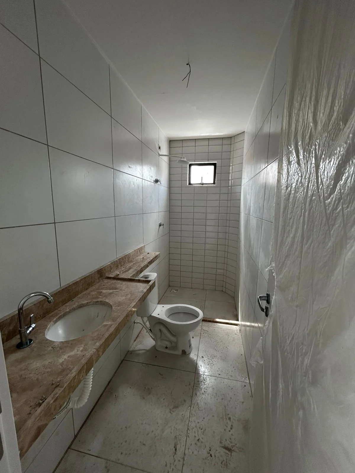 Apartamento no Paratibe/Valentina com 2 Quartos, Opção com Área Externa