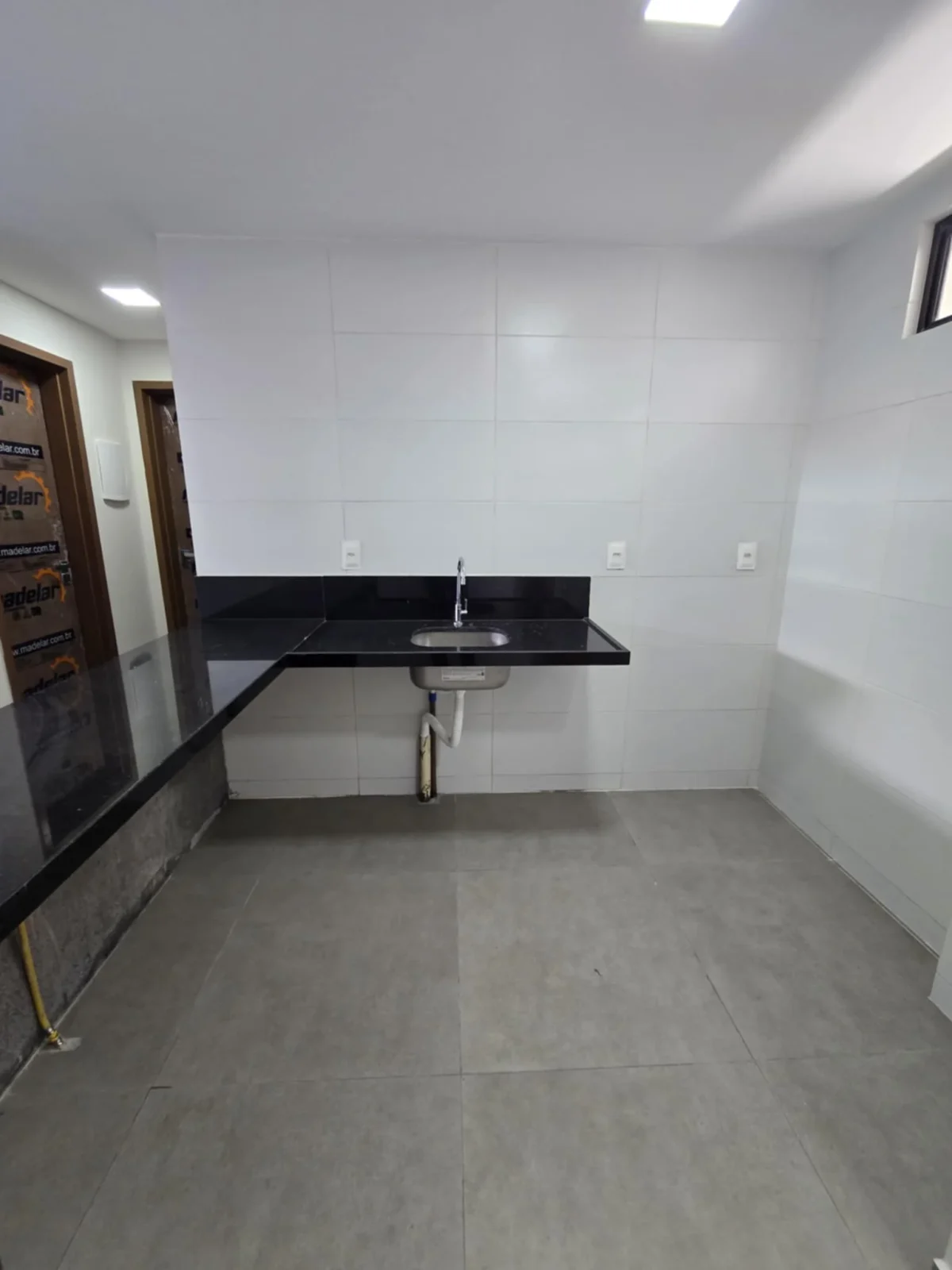 Térreo com Área no Bairro dos Estados 3 Quartos sendo 1 Suíte com Elevador e Lazer