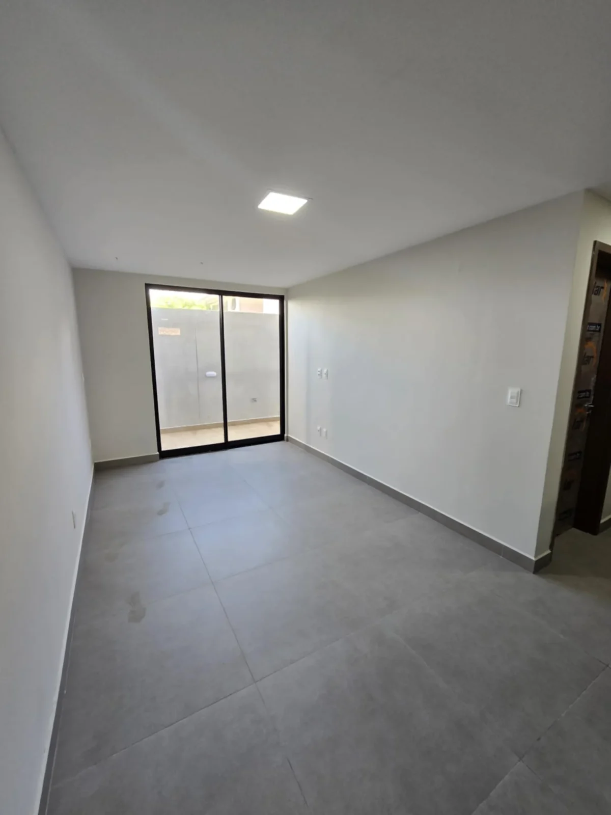 Térreo com Área no Bairro dos Estados 3 Quartos sendo 1 Suíte com Elevador e Lazer