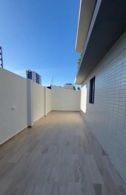 Térreo com Área no Bairro dos Estados 3 Quartos sendo 1 Suíte com Elevador e Lazer
