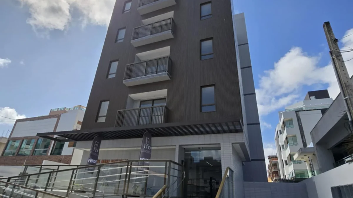 Apartamento em Intermares com 3 Quartos, Elevador e Lazer
