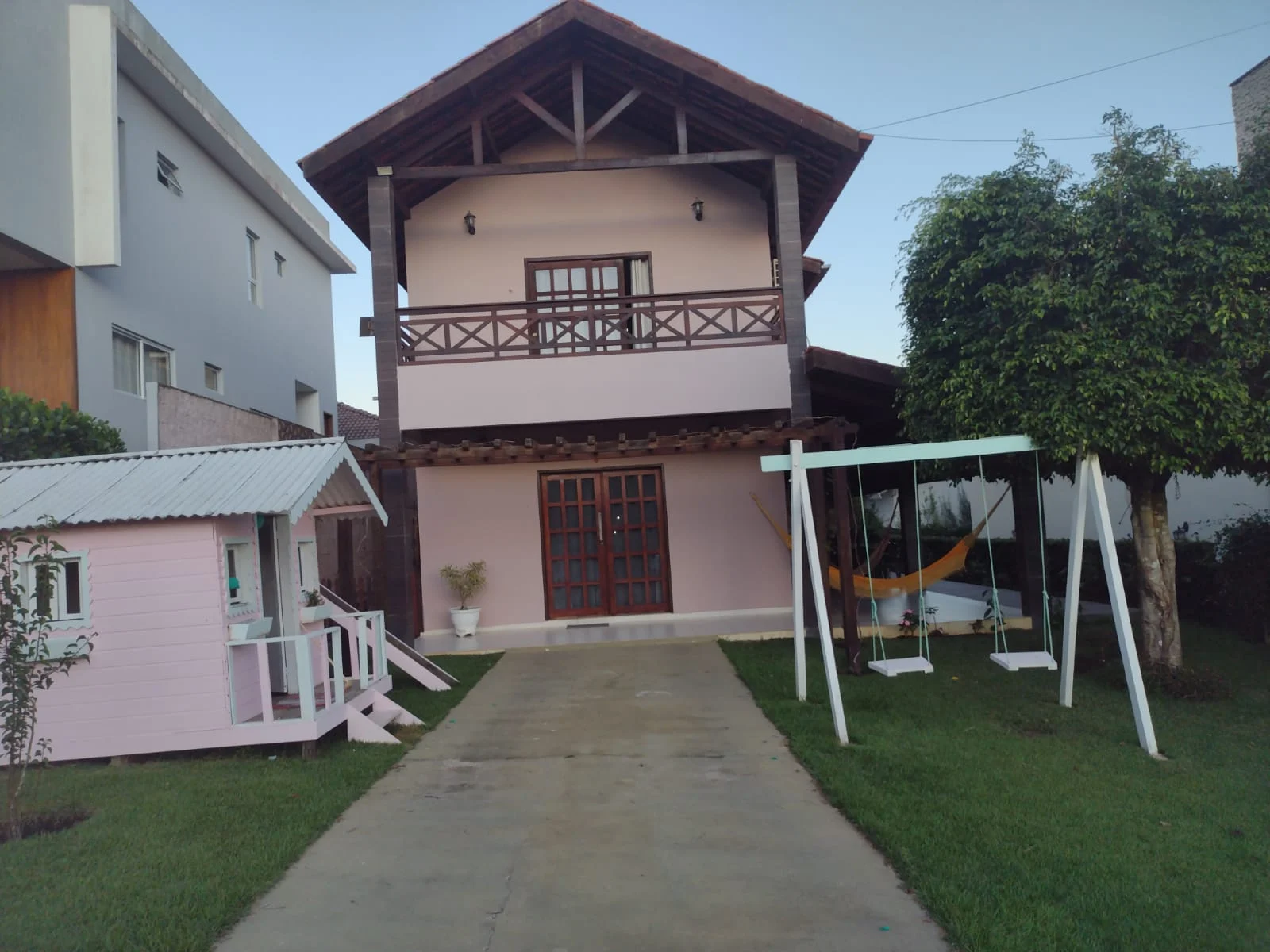 Casa com 4 Quartos sendo 2 Suítes no Condomínio Caminho da Serra em Bananeiras com 185m²