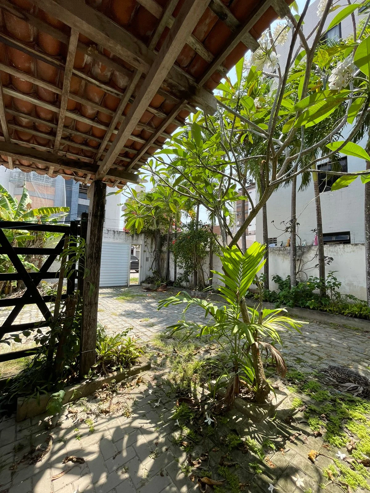 ALUGO Casa Beira-mar em Camboinha com 4 Quartos A Partir de R$ 30.000,00*