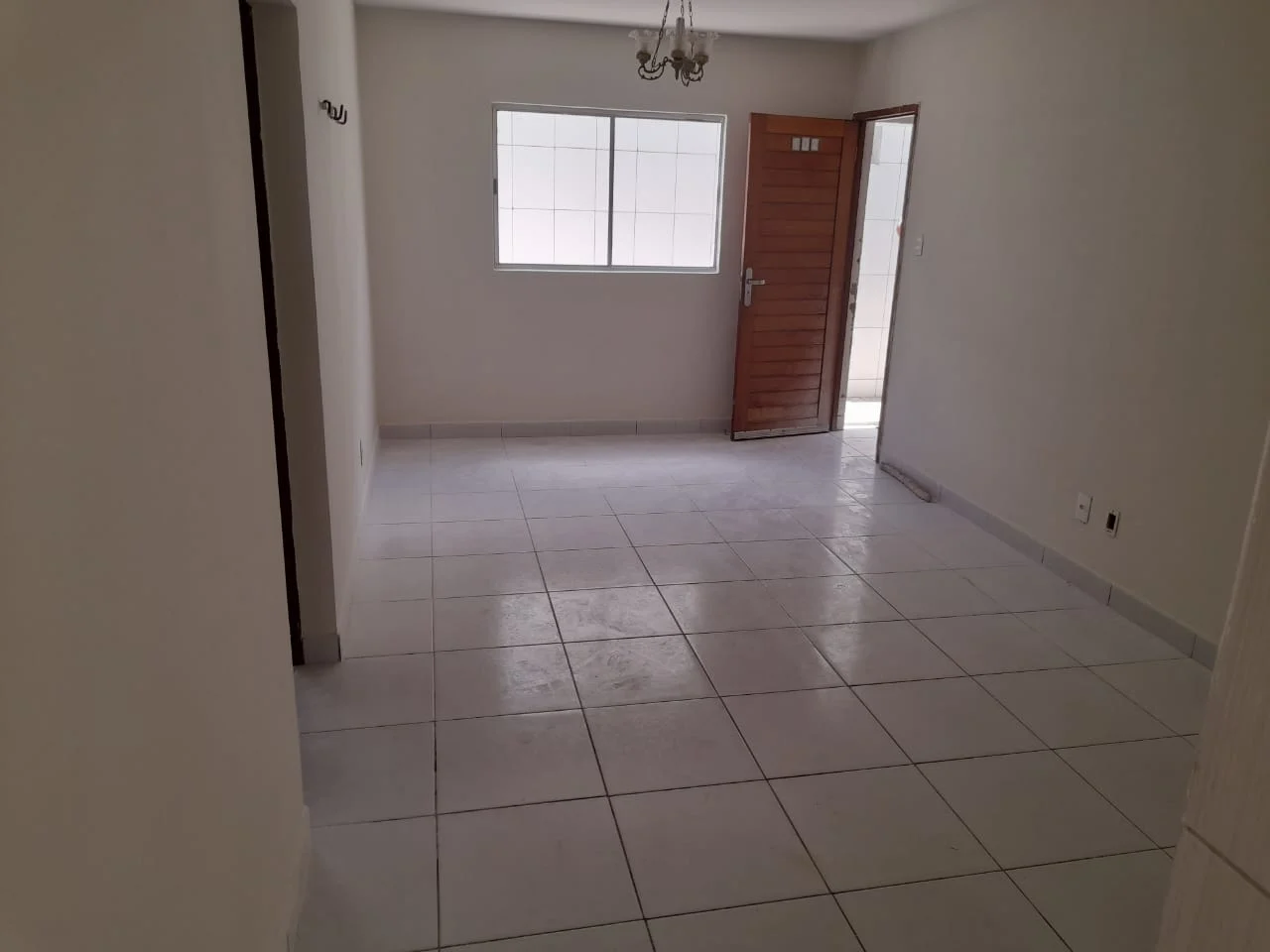 Apartamento Térreo com Área no Bairro dos Estados 2 Quartos sendo 1 Suíte