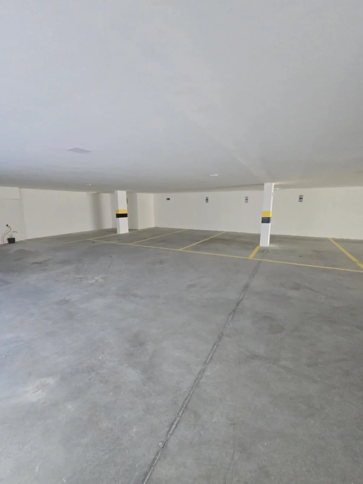 Apartamento em Intermares com 3 Quartos, Elevador e Lazer