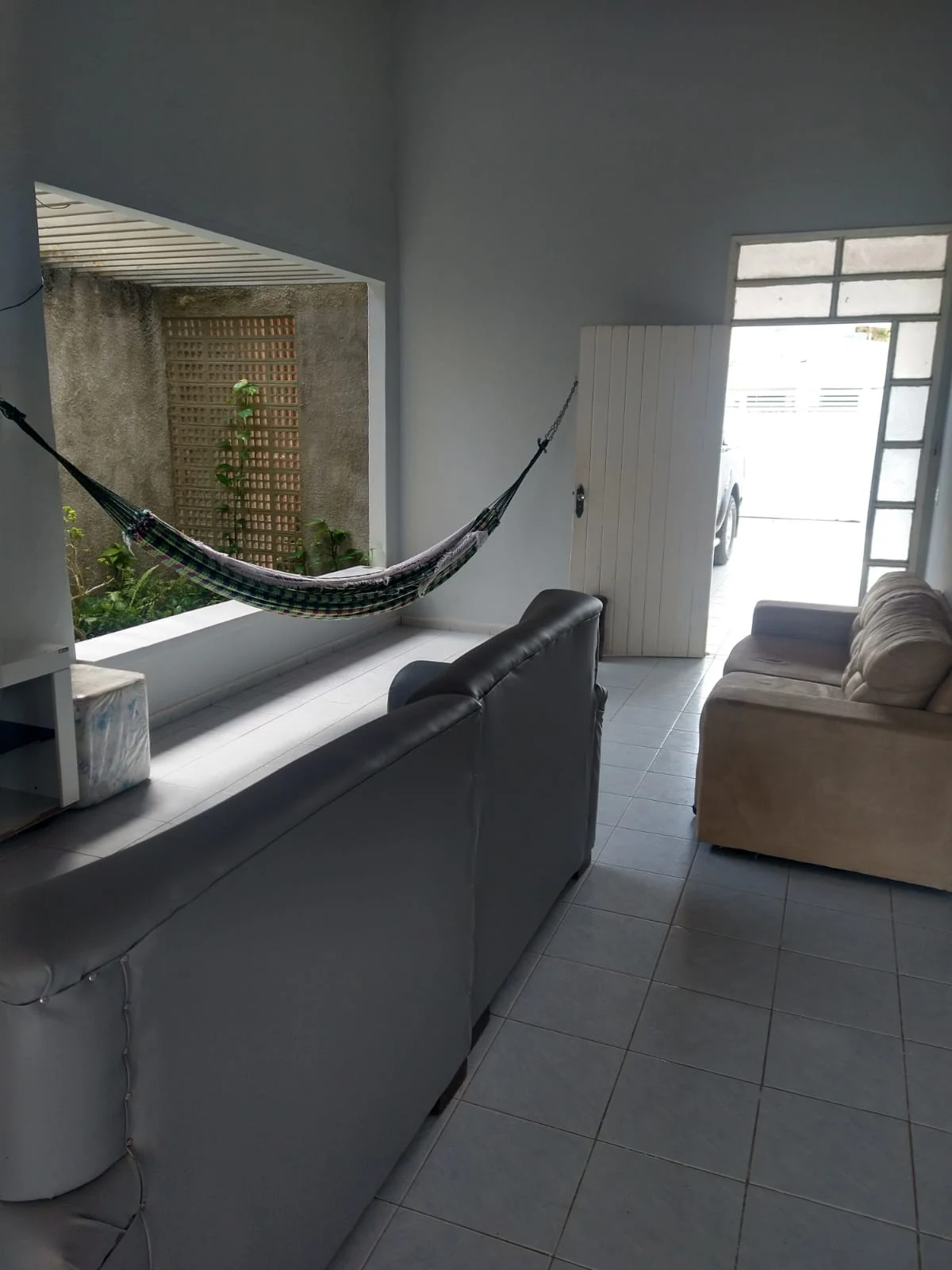 ALUGO Casa em Camboinha com 4 Quartos sendo 2 Suítes R$ 20.000,00*