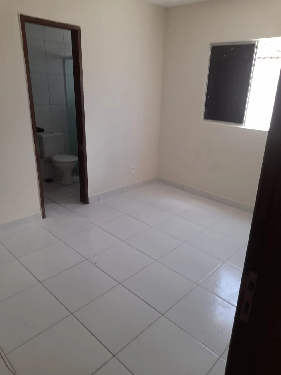 Apartamento Térreo com Área no Bairro dos Estados 2 Quartos sendo 1 Suíte