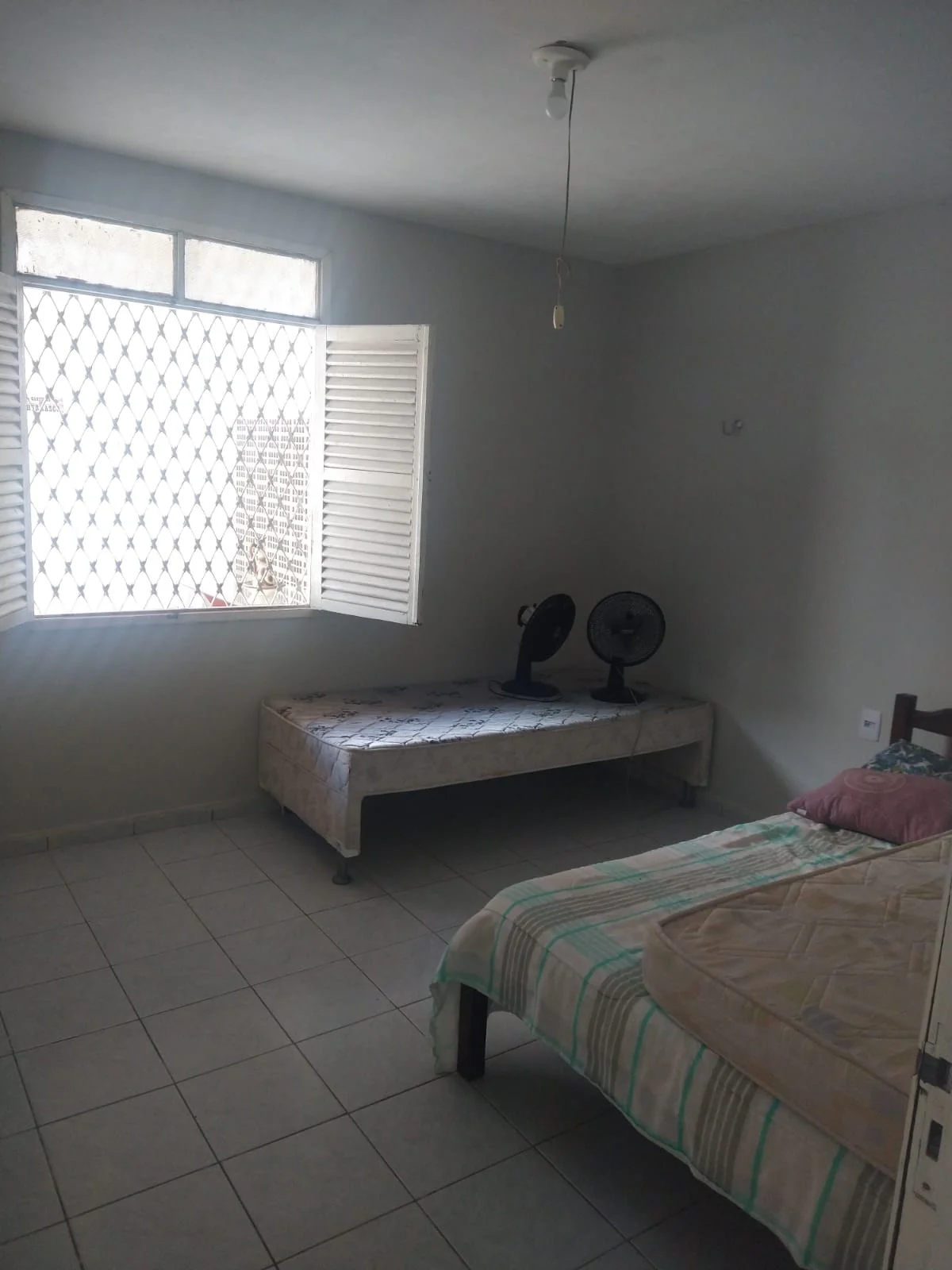 ALUGO Casa em Camboinha com 4 Quartos sendo 2 Suítes R$ 20.000,00*