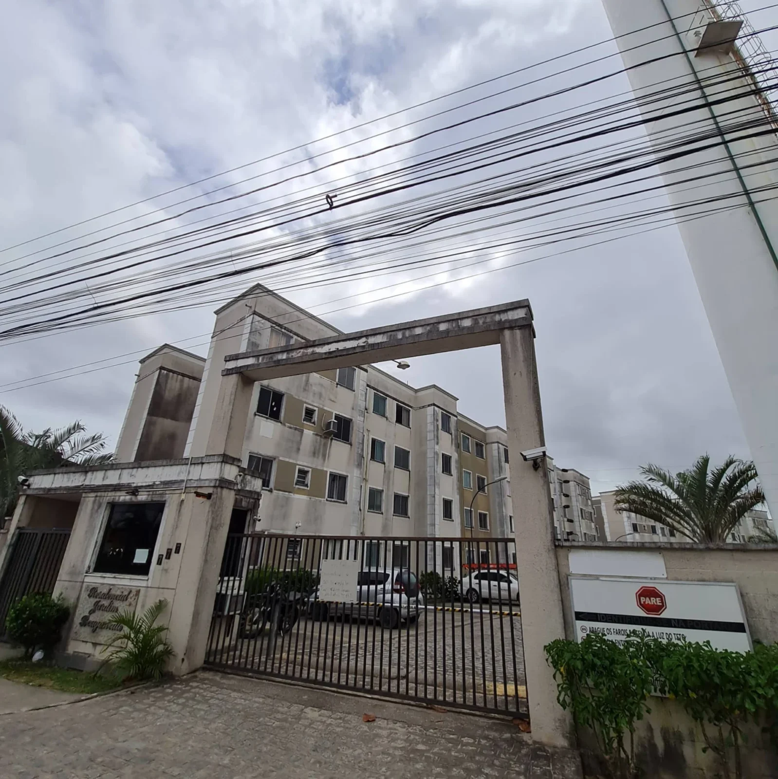 Apartamento Térreo no Geisel com 2 Quartos sendo 1 Suíte, Piscina, Salão de Festas