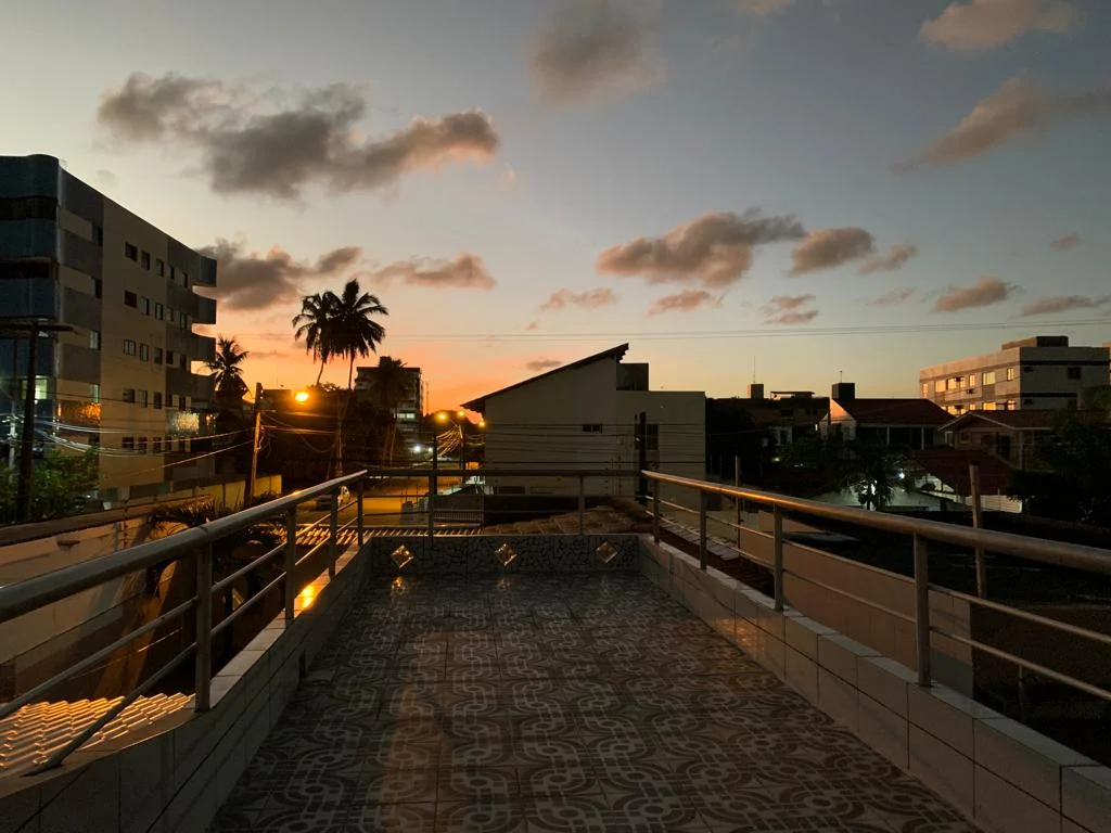 ALUGO Casa Beira-mar em Camboinha com 4 Suítes