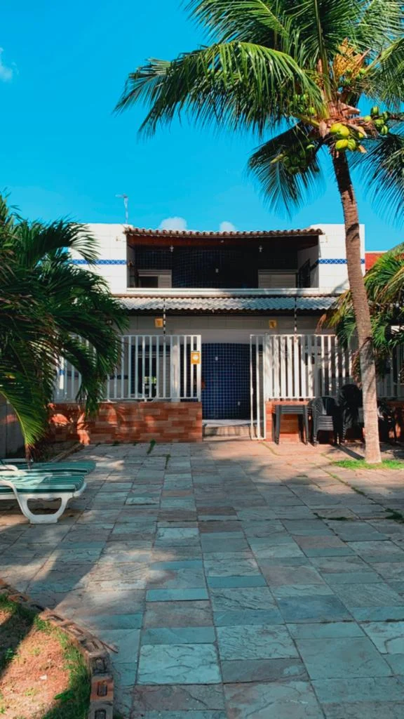 ALUGO Casa Beira-mar em Camboinha com 4 Suítes