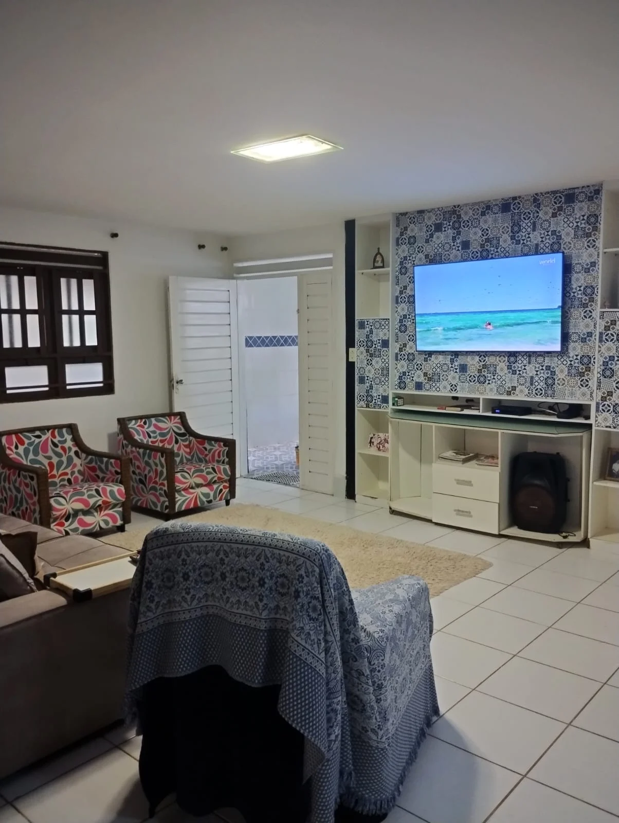 ALUGO Casa Beira-mar em Camboinha com 4 Suítes