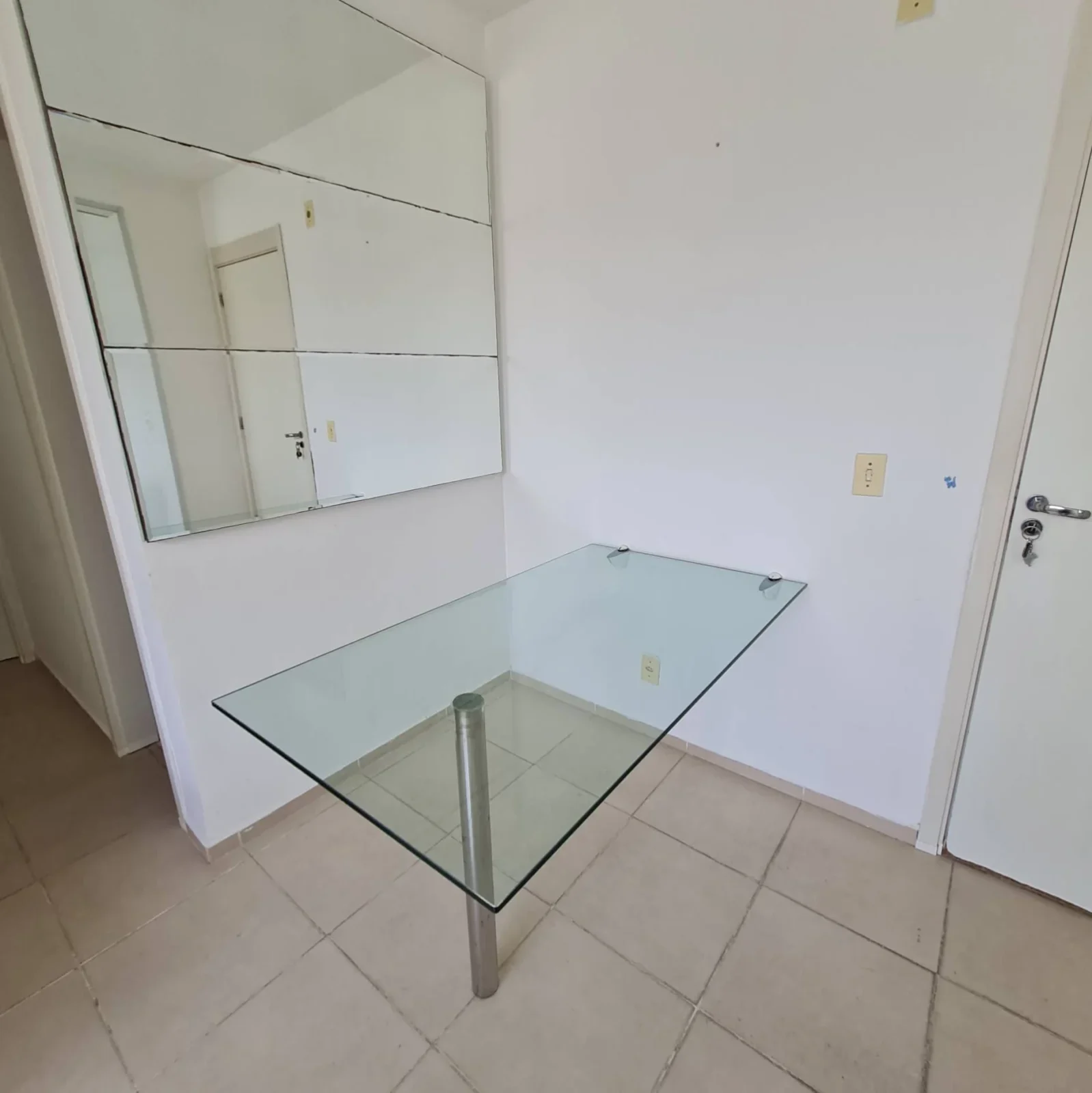 Apartamento Térreo no Geisel com 2 Quartos sendo 1 Suíte, Piscina, Salão de Festas