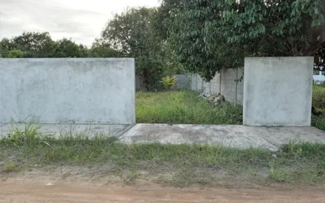 Lote Murado em Ponta de Lucena com 275m²