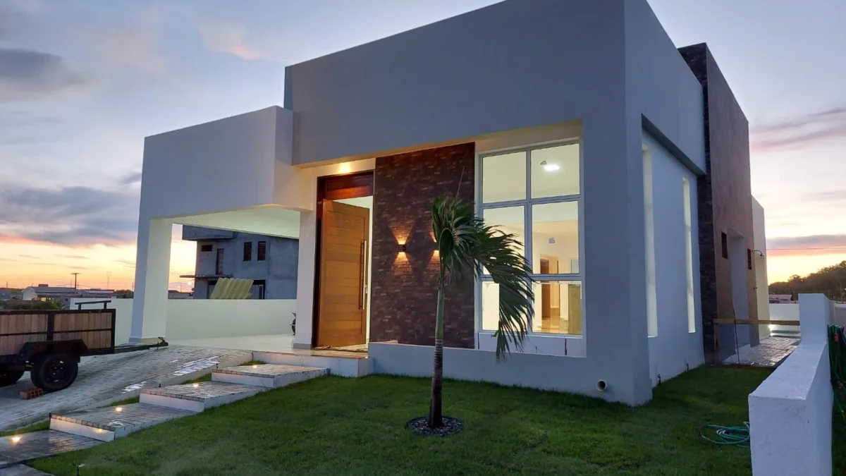 Excelente Casa com 3 Quartos e Piscina no Condomínio Fazenda Real I