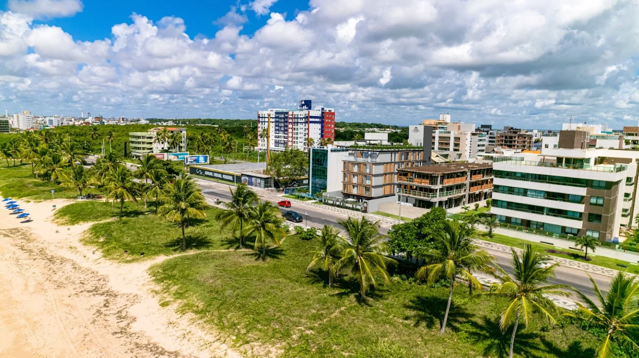 Últimas Unidades Beira-mar em Intermares com 2 Quartos, Elevador e Lazer
