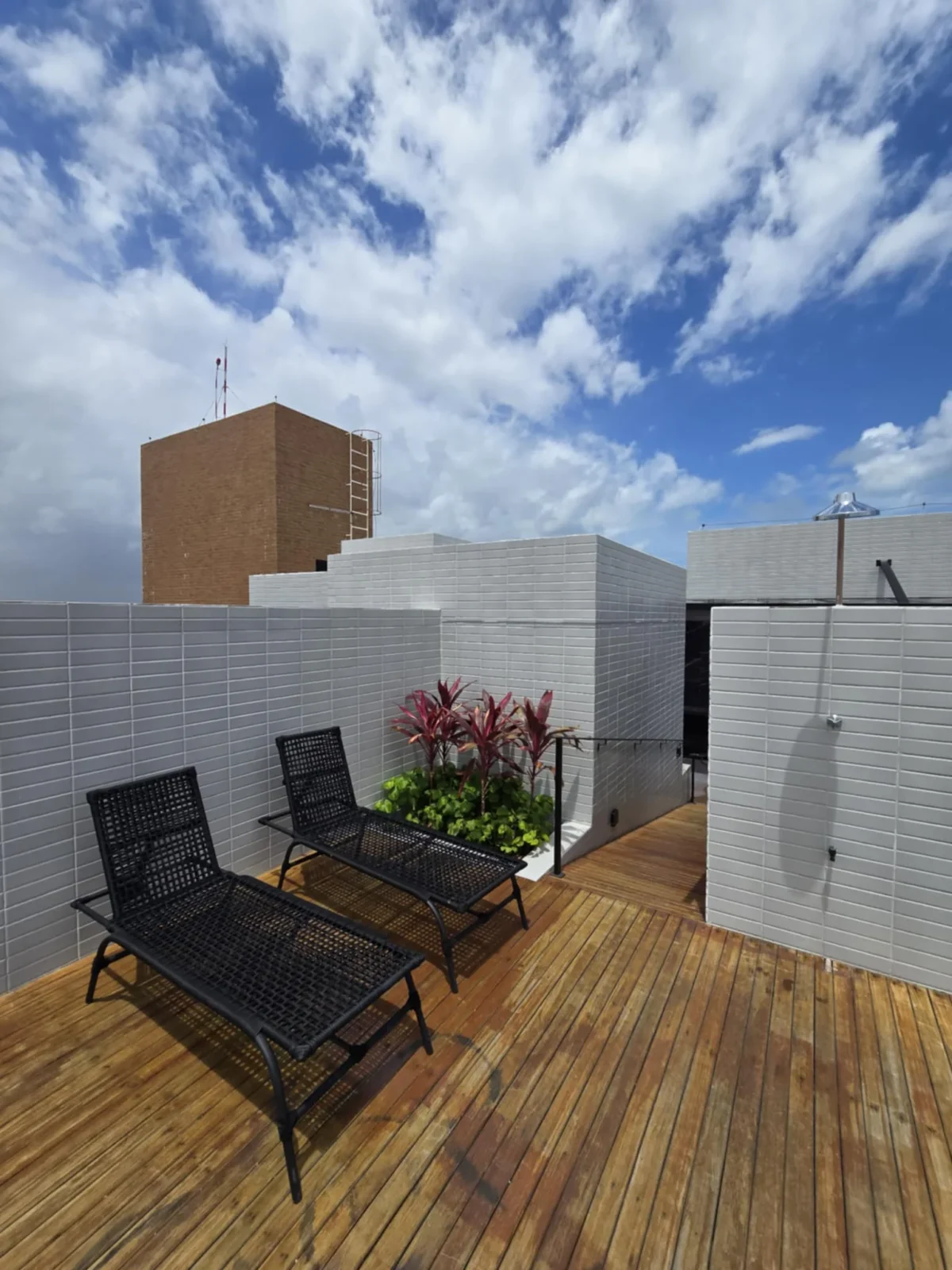 Cobertura Duplex em Formosa/Cabedelo com 3 Quartos e Piscina Privativa, Elevador e Lazer