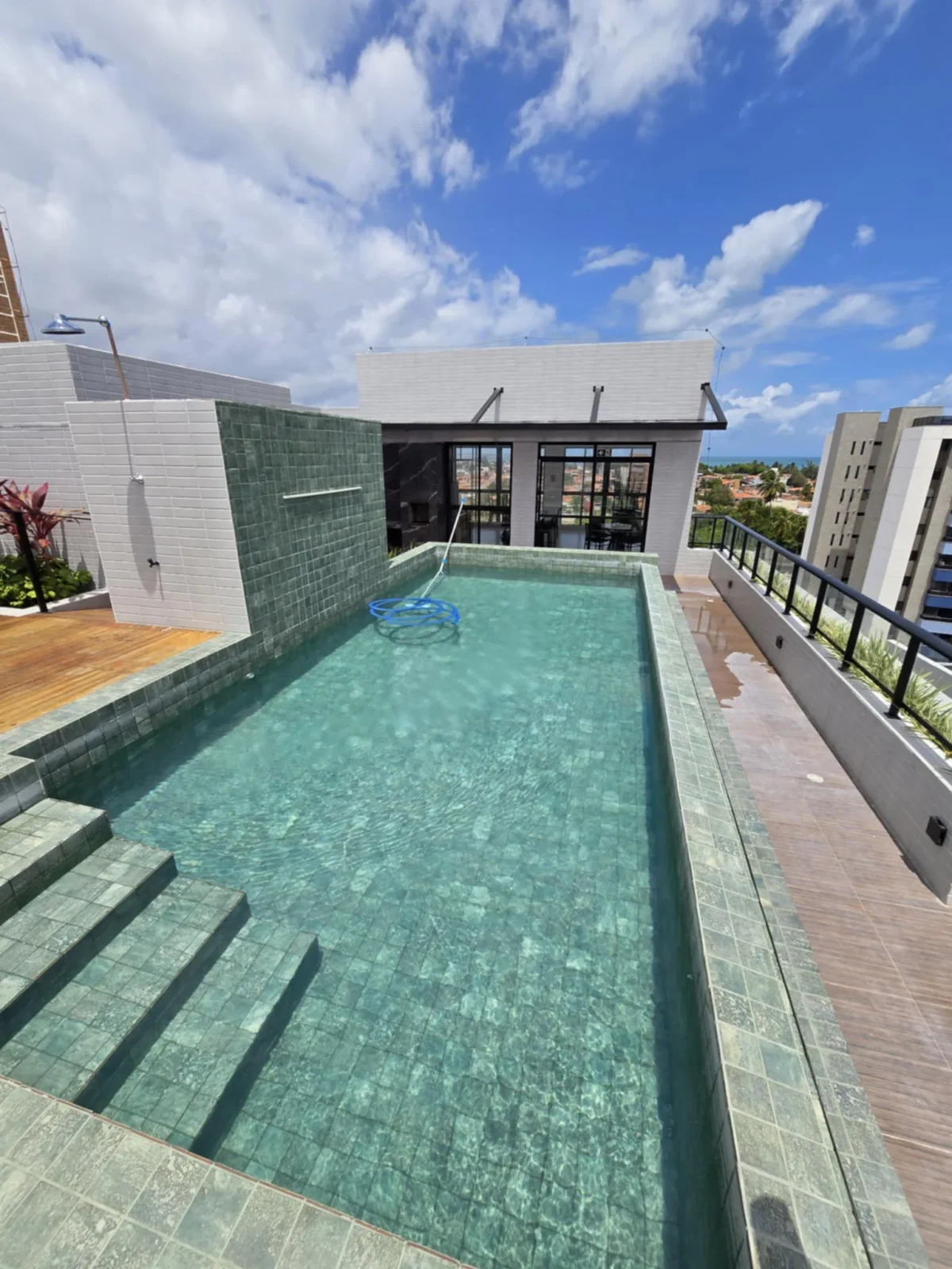 Apartamento em Formosa/Cabedelo com 1 Quarto, Elevador e Piscina