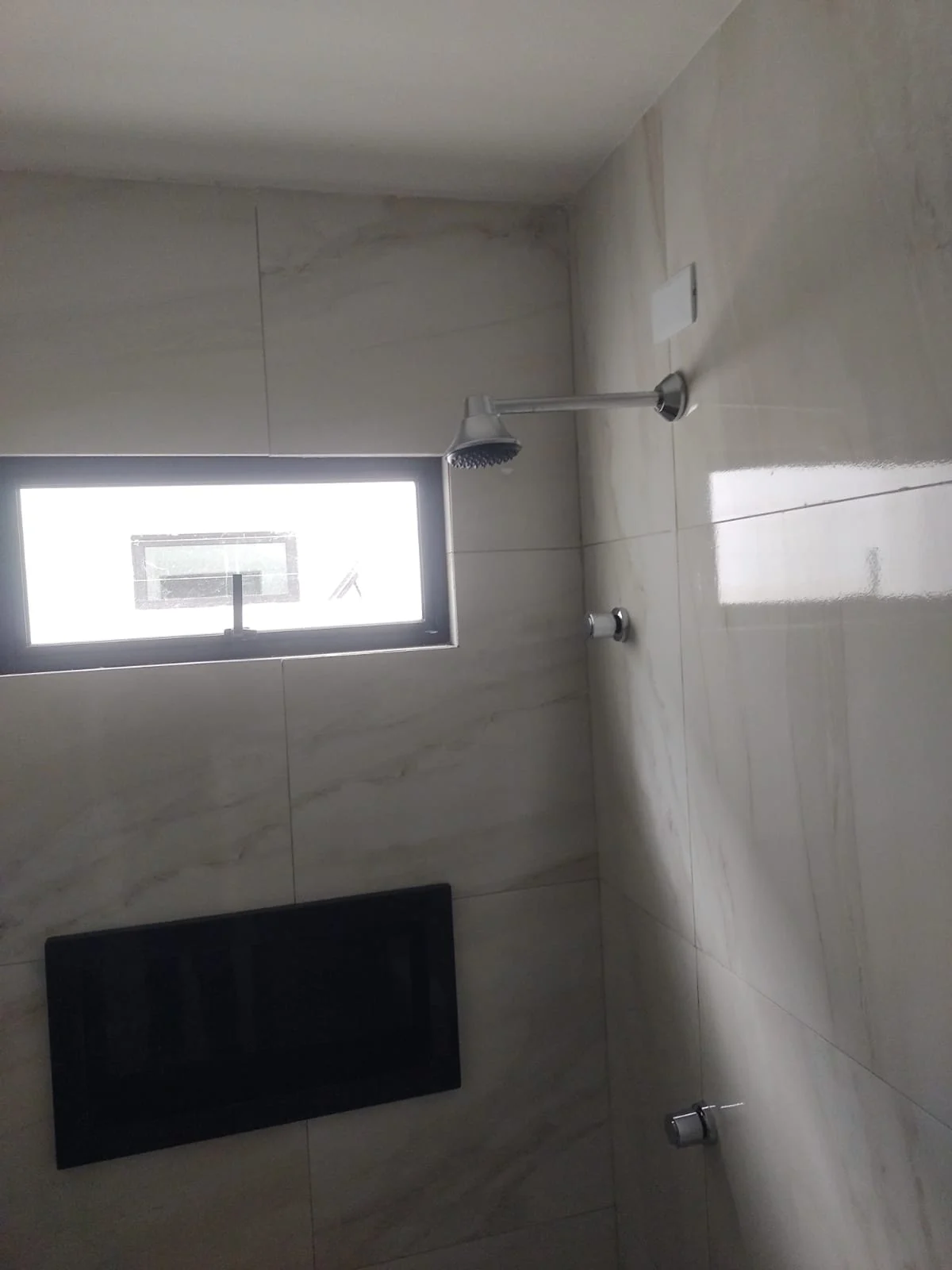 Casa no Novo Geisel/Gramame com 3 Quartos sendo 1 Suíte