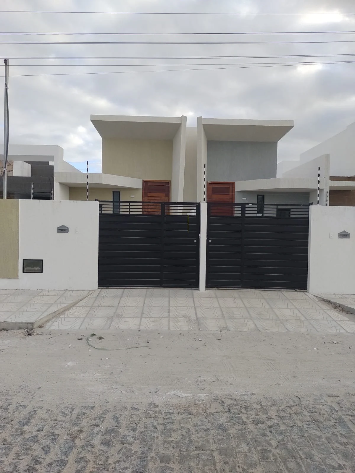 Casa no Novo Geisel/Gramame com 3 Quartos sendo 1 Suíte