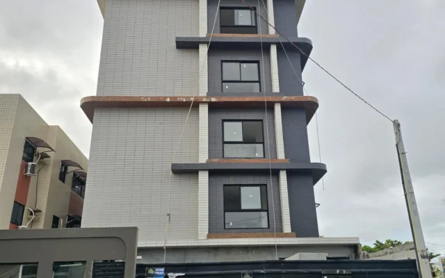 Excelente Lançamento de Flat no Bessa, Elevador e Lazer
