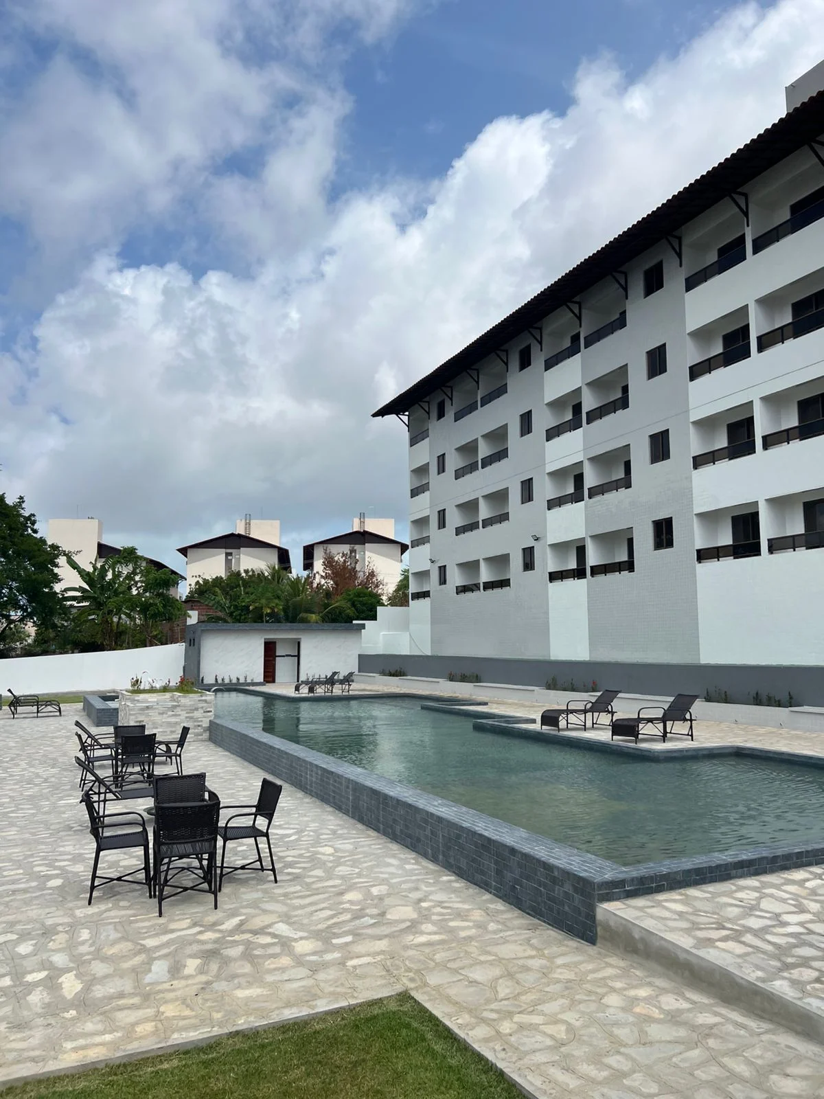 Apartamento em Mandacaru/Alto do Céu 2 Quartos sendo 1 Suíte e Lazer