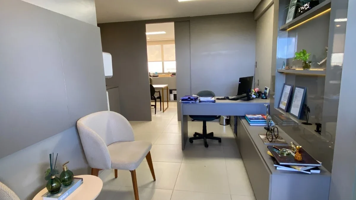 Sala Comercial no Delta Center na Principal dos Bancários