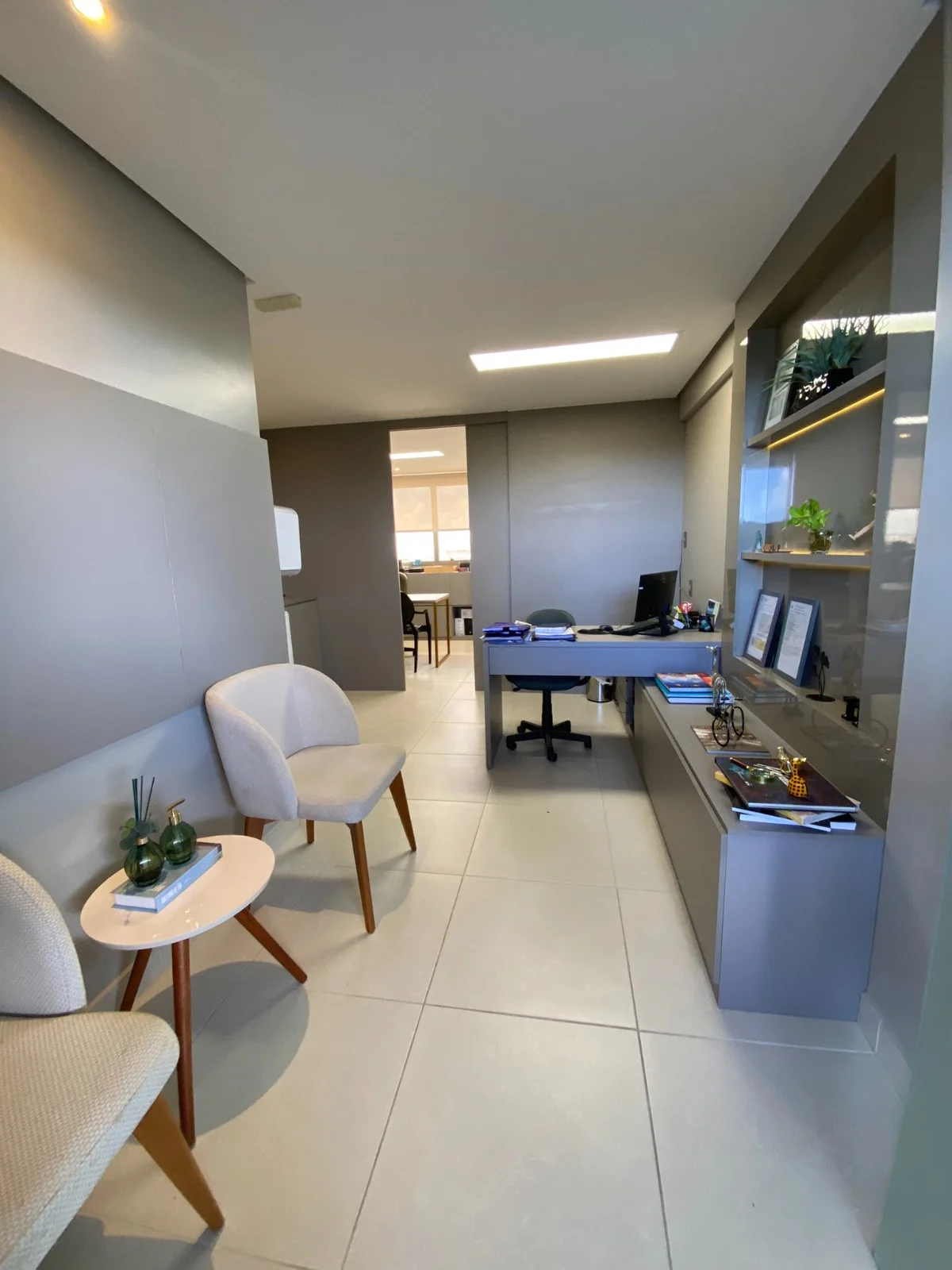 Sala Comercial no Delta Center na Principal dos Bancários