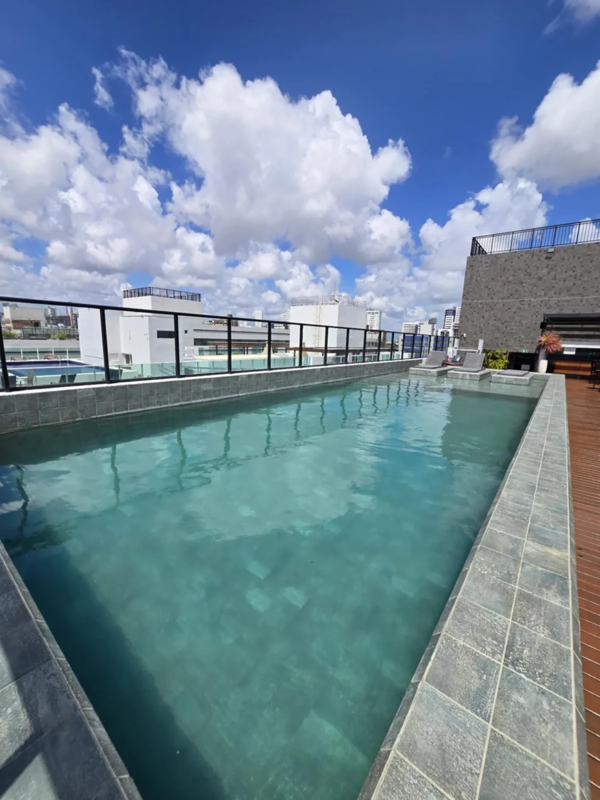 Excelente Flat Mobiliado no Jardim Oceania/Bessa pronto para rentabilizar com Elevador e Lazer 70m do Mar