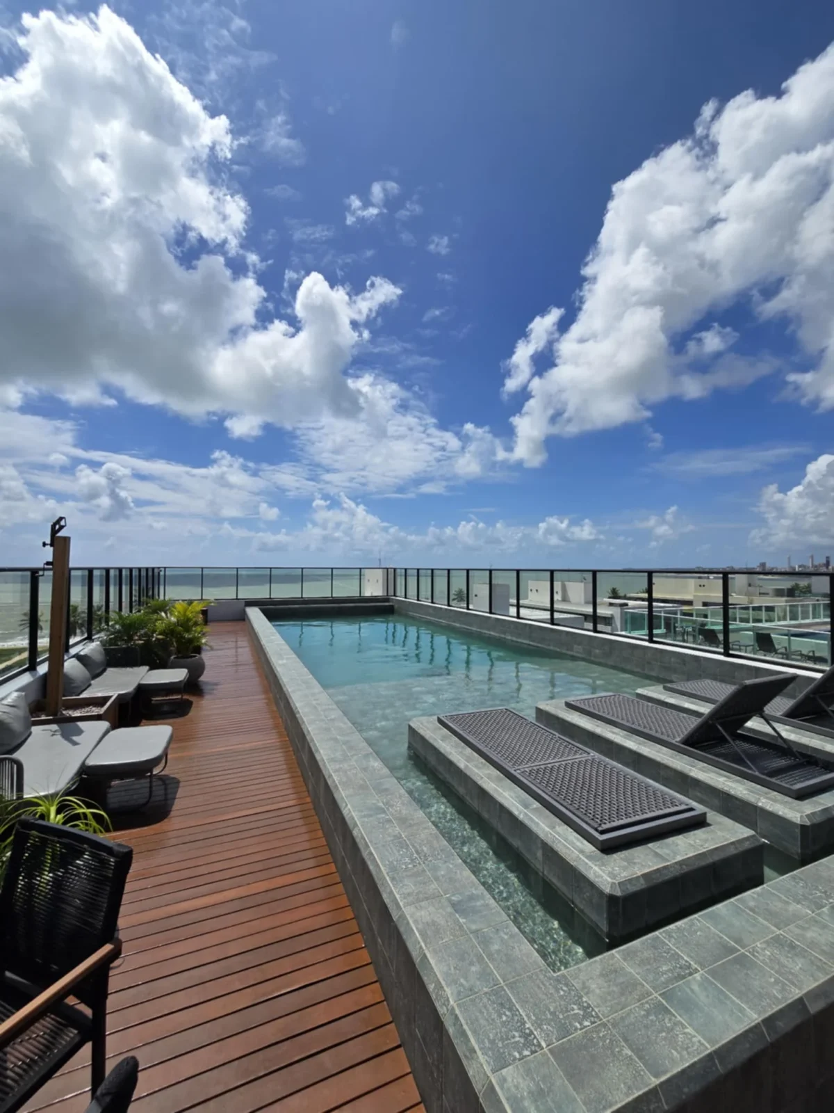 Excelente Flat Mobiliado no Jardim Oceania/Bessa pronto para rentabilizar com Elevador e Lazer 70m do Mar