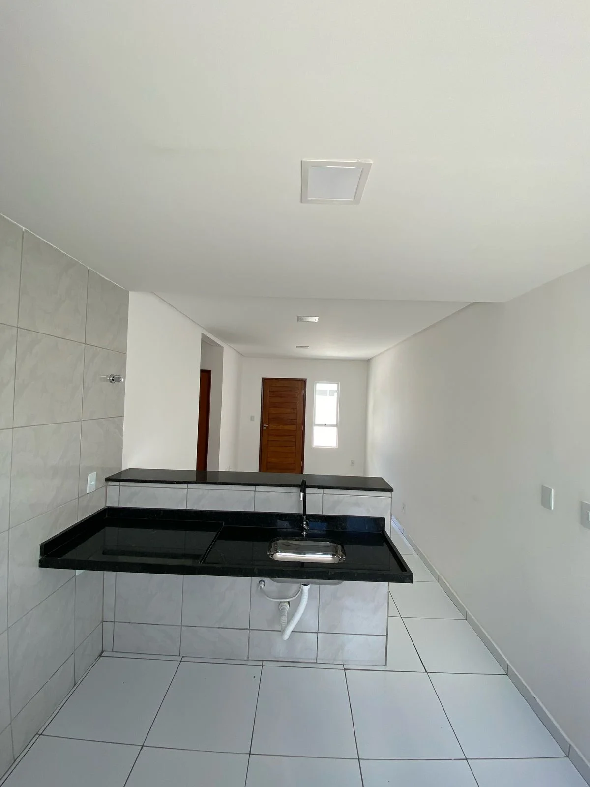 Casa no Novo Milênio/Valentina com 2 Quartos sendo 1 Suíte