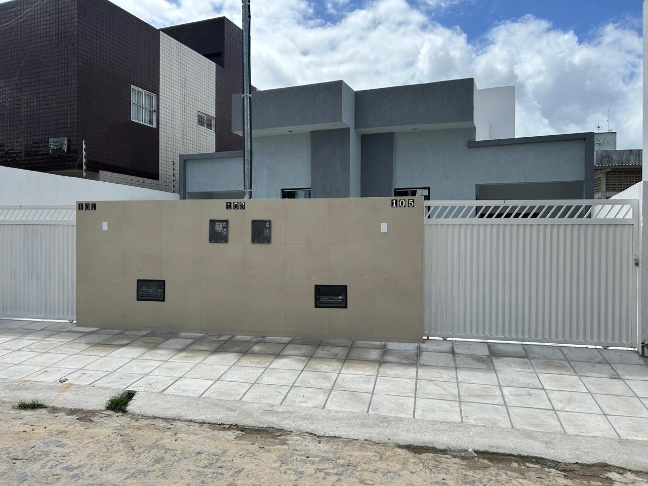 Casa em Paratibe/Valentina com 2 Quartos sendo 1 Suíte