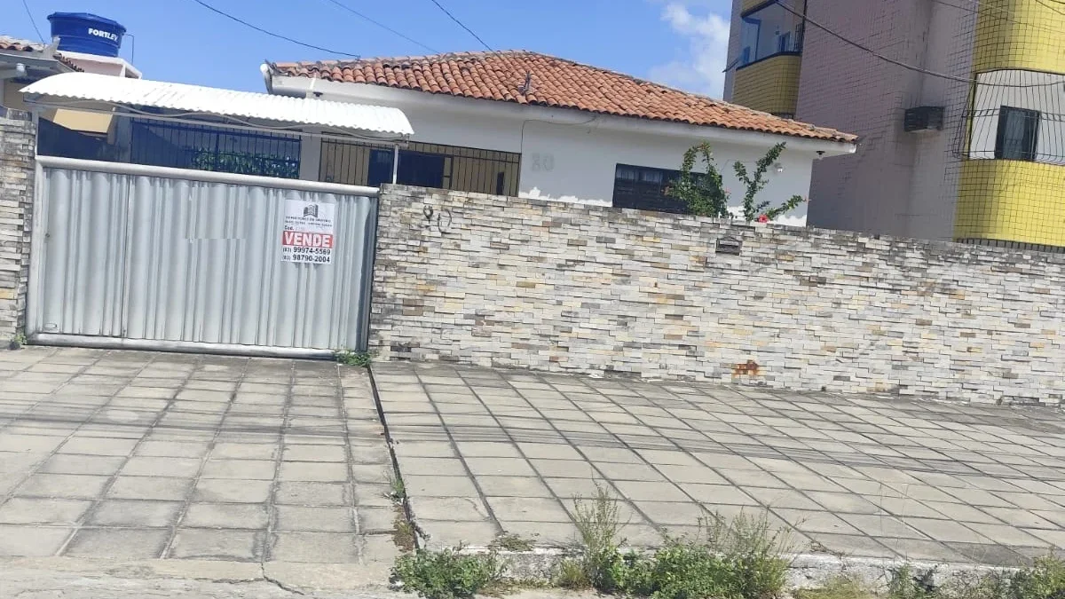 Casa no Jardim Cidade Universitária/Bancários com 7 Quartos sendo 1 Suíte