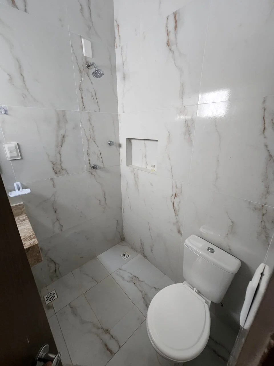Casa Mobiliada em Carapibus com 2 Quartos sendo 1 Suíte com Piscina