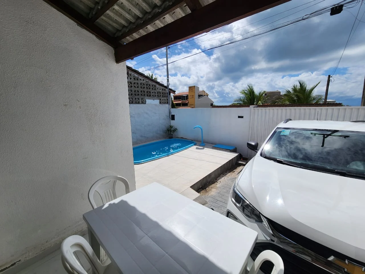 Casa Mobiliada em Carapibus com 2 Quartos sendo 1 Suíte com Piscina