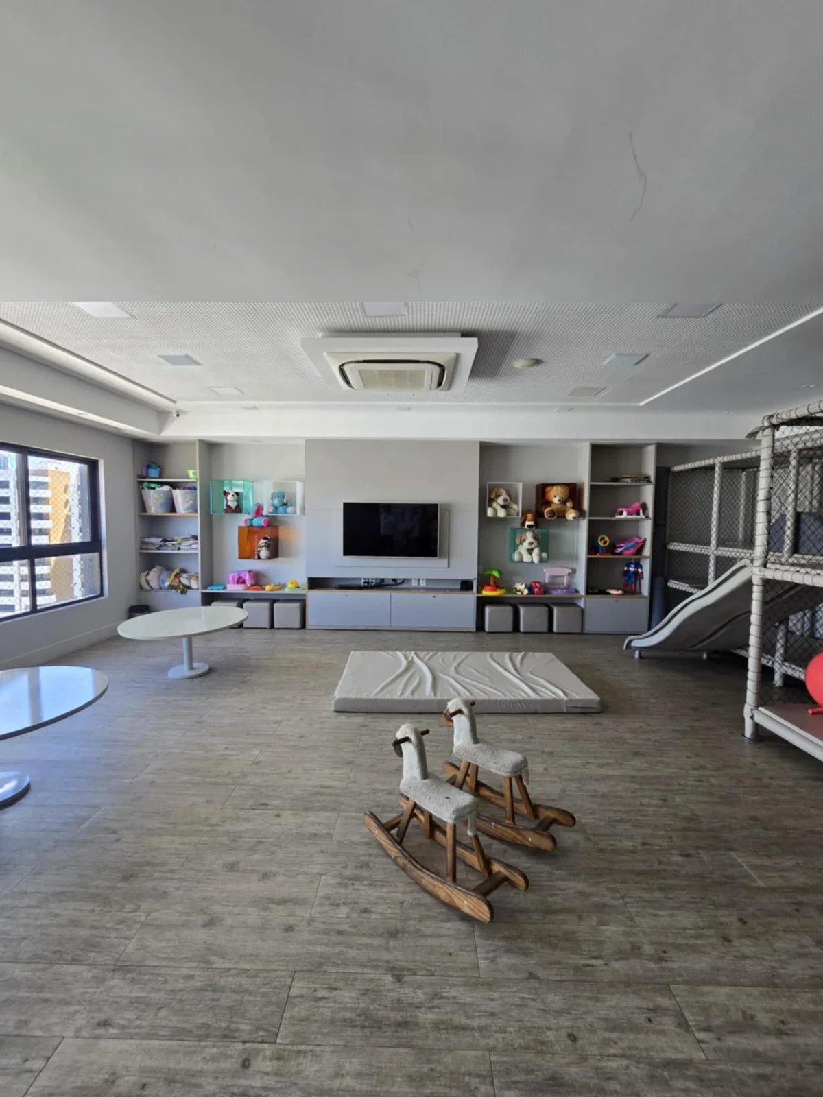 Excelente Cobertura Duplex Mobiliada em Tambaú com 2 Quartos e Jacuzzi, Lazer Completo e uma vista incrível