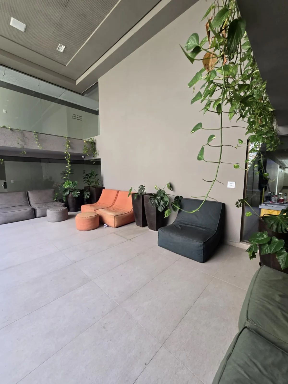 Excelente Cobertura Duplex Mobiliada em Tambaú com 2 Quartos e Jacuzzi, Lazer Completo e uma vista incrível