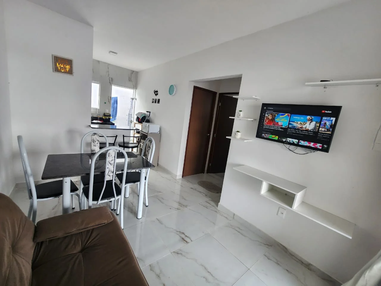 Casa Mobiliada em Carapibus com 2 Quartos sendo 1 Suíte com Piscina