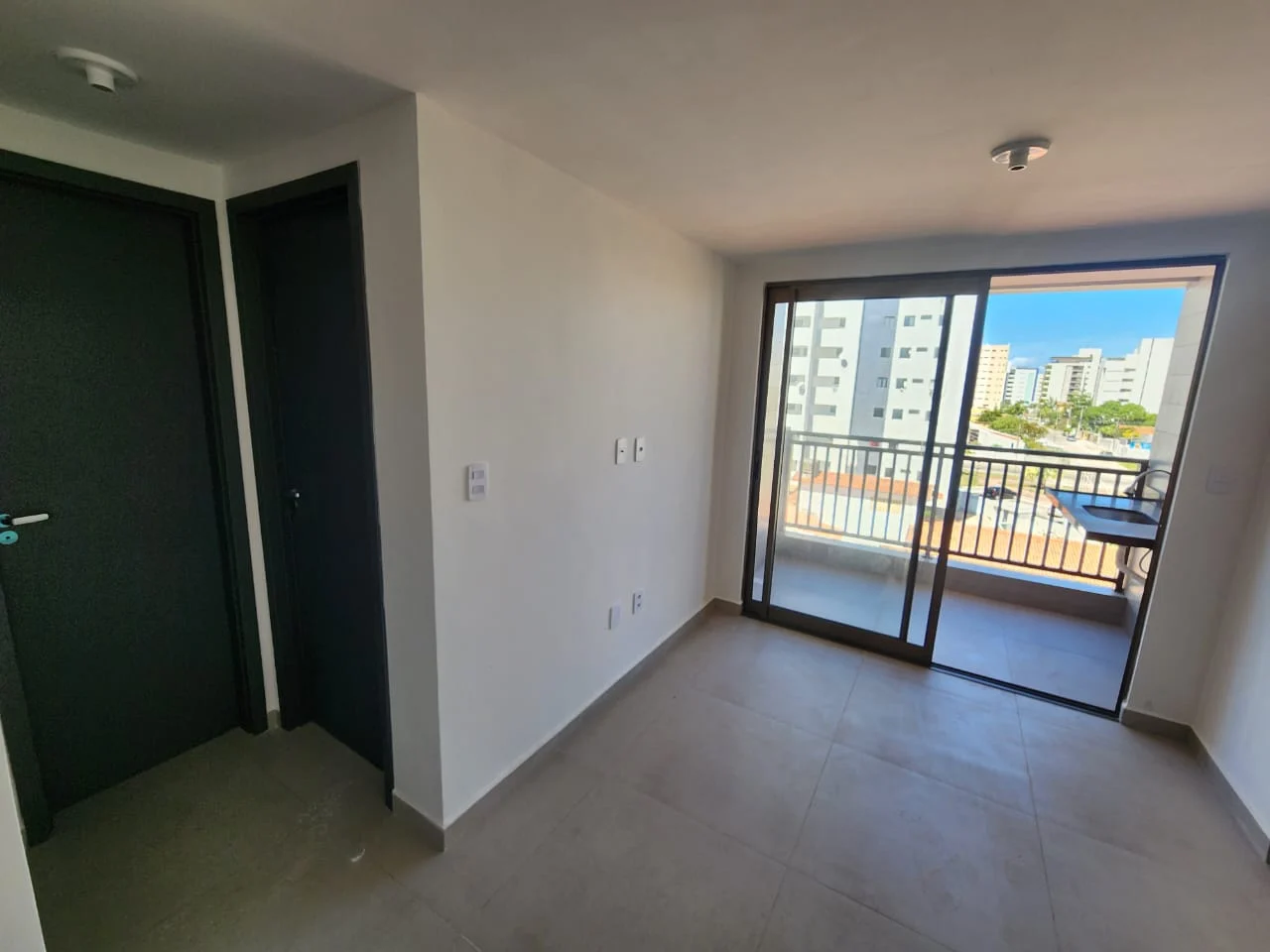 Excelente Apartamento em Intermares com 1 Quarto, Elevador e Lazer