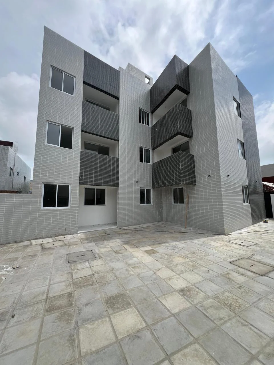 Apartamento em Paratibe/Valentina 2 Quartos